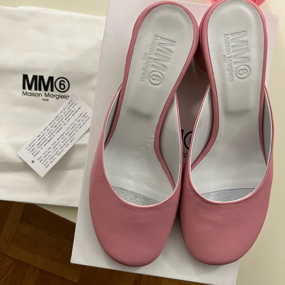 MM6 Maison Margiela pink leather mule sandals